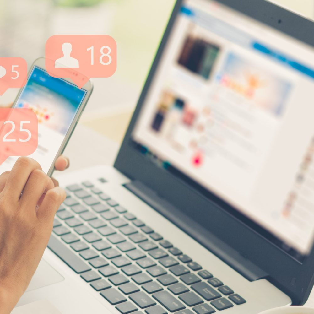 Young,Girl,Using,Smart,Phone,social,Media,Concept. social media agency for business
